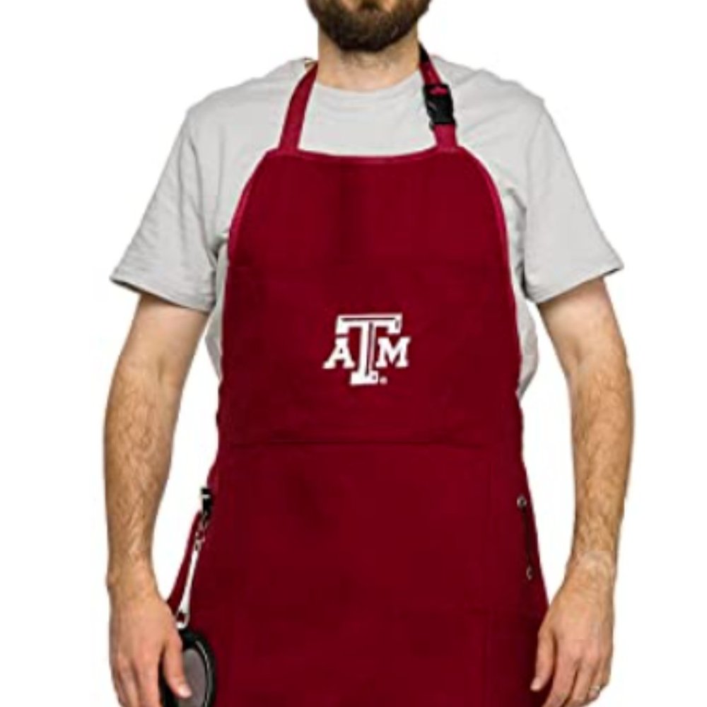 NWT Team Sports Collegiate Texas A&M Ultimate Grilling Apron Multi Tool Football